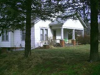 2nd image of 2627 Blackwell Rd