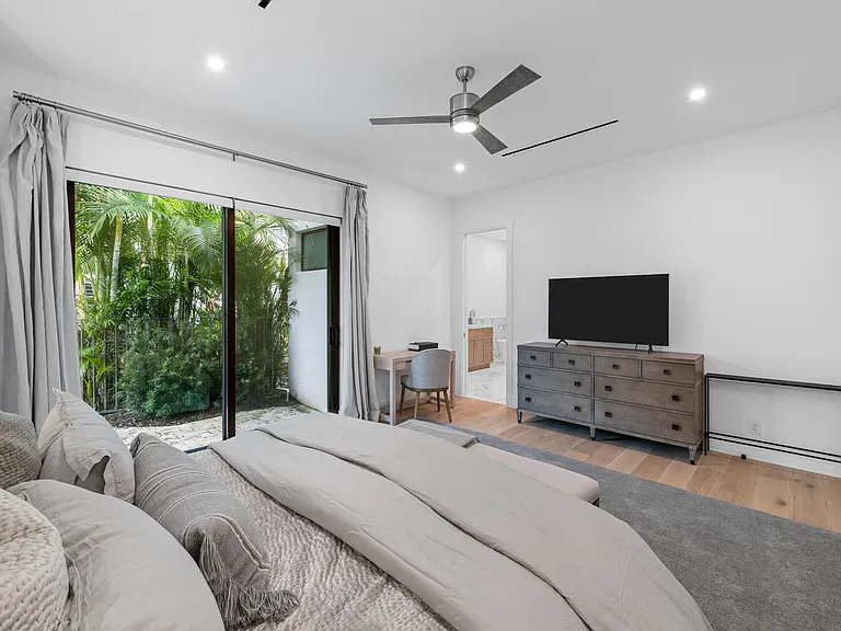 12618 Mallet Cir — Photo 25