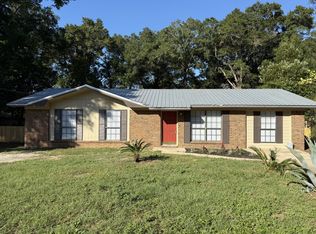 298 Cross Dr, Crestview, FL 32536