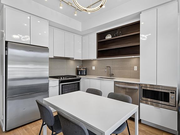 3rd image of 725 Marine Dr #50