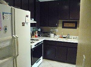 4th image of 1120 S Clifpark Cir