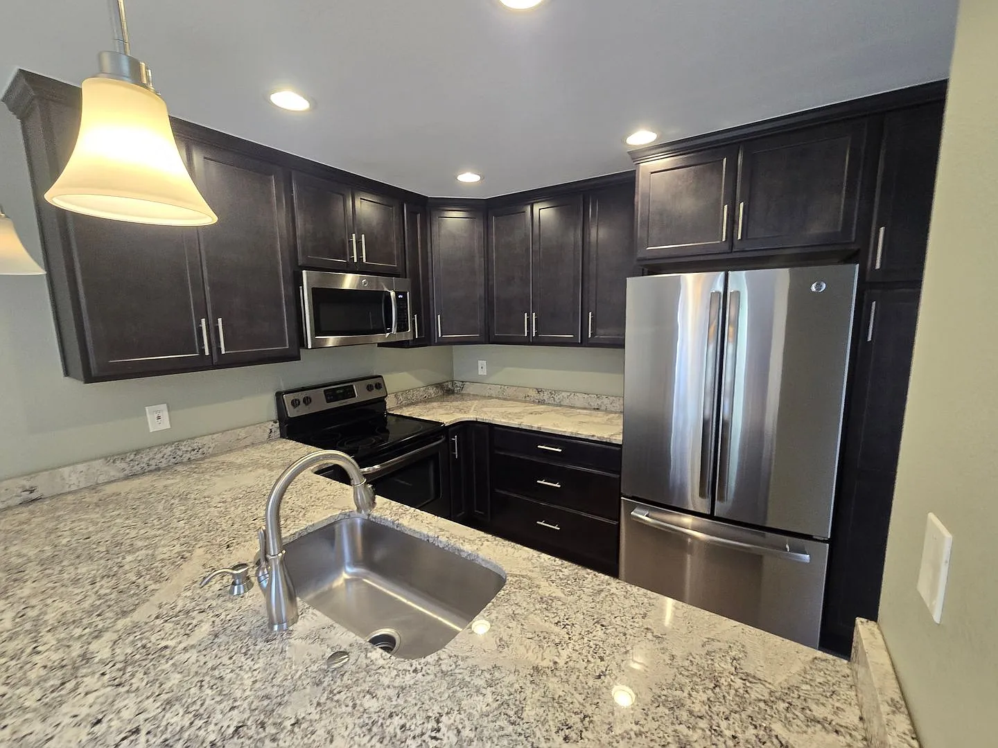 Beautifully Updated 3-Bedroom Townhome with Attached 2-Car Garage! — Photo 2