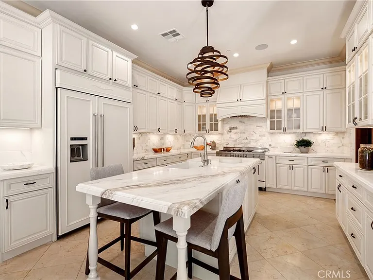 2027 Santiago Dr — Photo 11