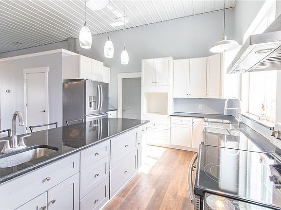 4th image of 1270 SW 50th Rd