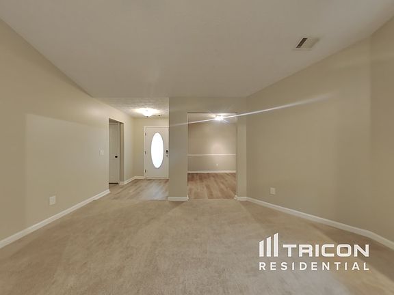 3rd image of 85 Parkwood Dr