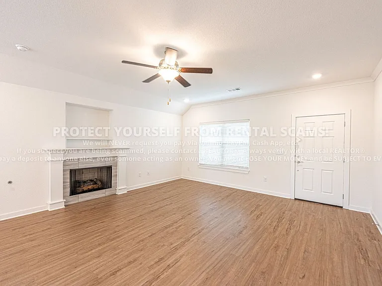 227 S Nightfall Ave — Photo 2