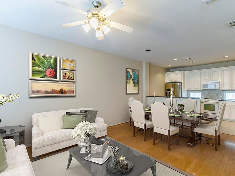 1st image of 3011 S Heights Hollow Ln