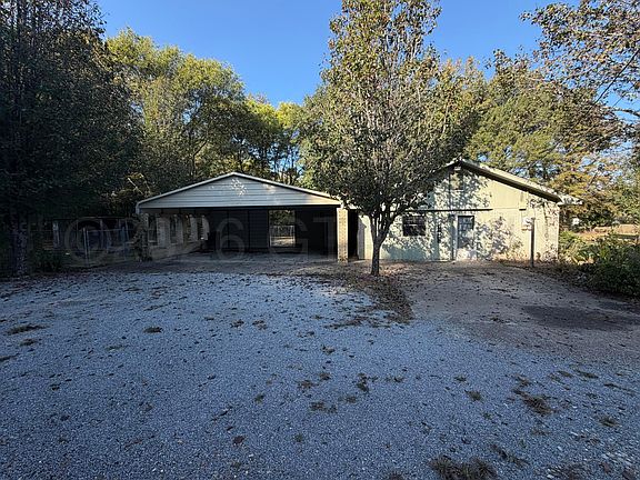 2nd image of 3990 State Highway 50