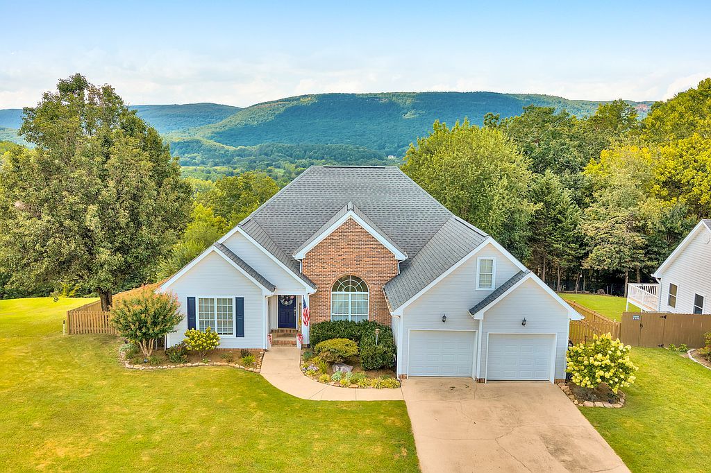 374 Ashley Dr - Property Image