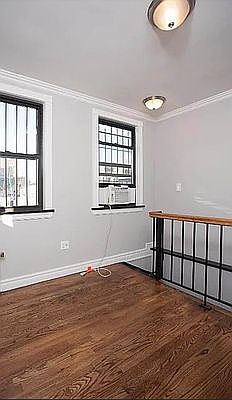 4th image of 215 Mott St #17