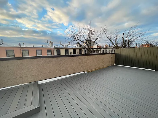 Rented by Silver Line Realty Group NY LLC | media 7