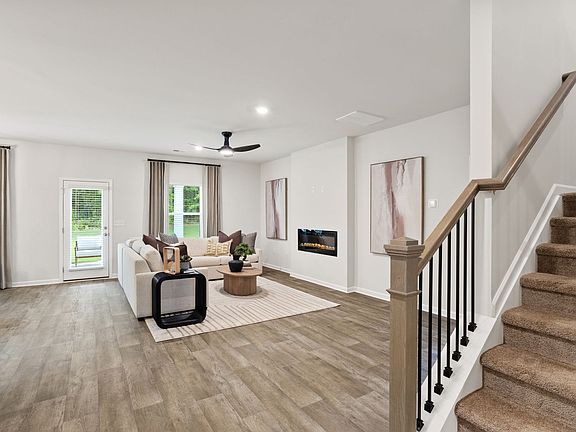7th image of this home