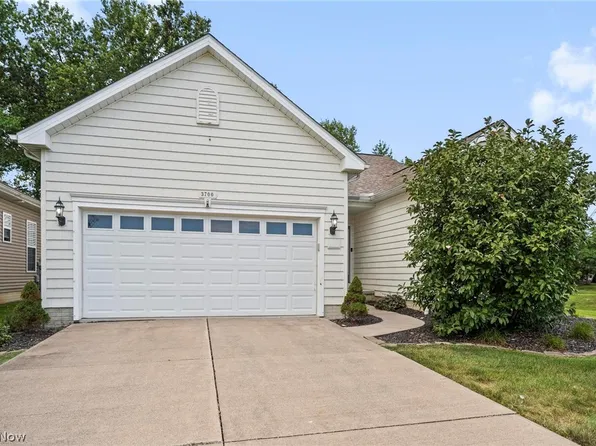 3700 Heron Dr, Lorain, OH 44053