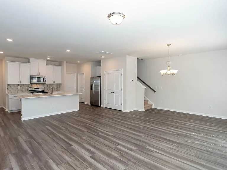 224 Brook Farm Ln — Photo 6