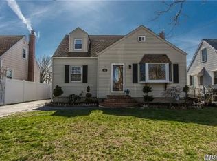 763 South Broadway, Lindenhurst, NY 11757
