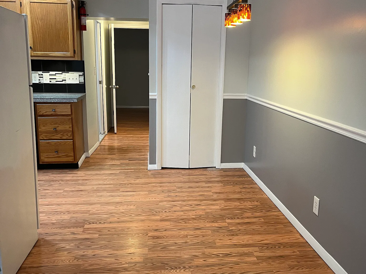 1237 S Clinton St — Photo 4