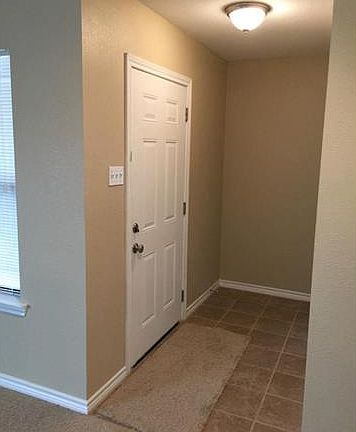 3rd image of 9864 Camfield Ave