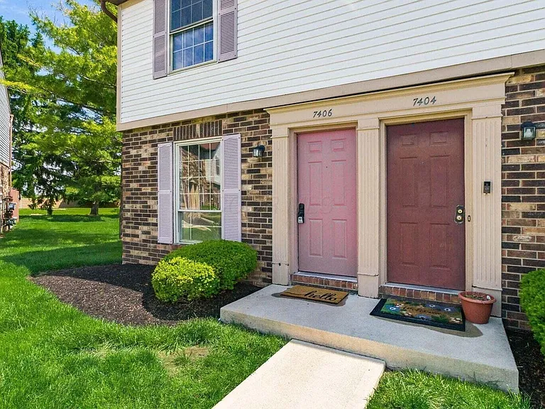 7406 Cimmaron Sta — Photo 2