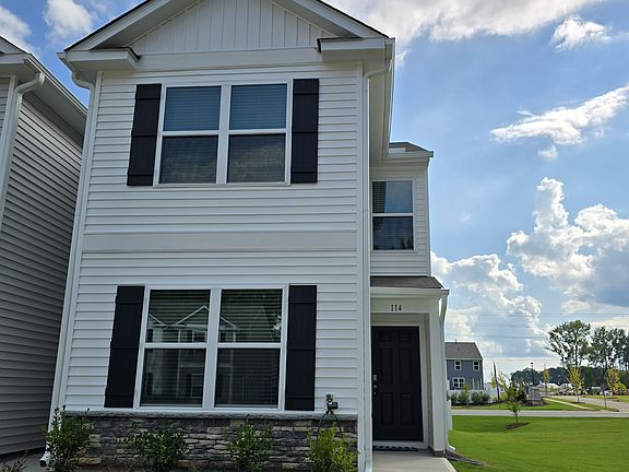 2nd image of 114 Holmes Corner Dr