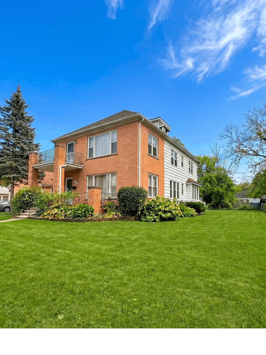 Building Photo - 35759 Glenwood Rd