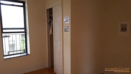 Rented by aptsandlofts.com