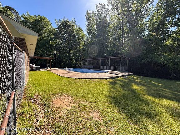 4th image of 5702 Haley Rd