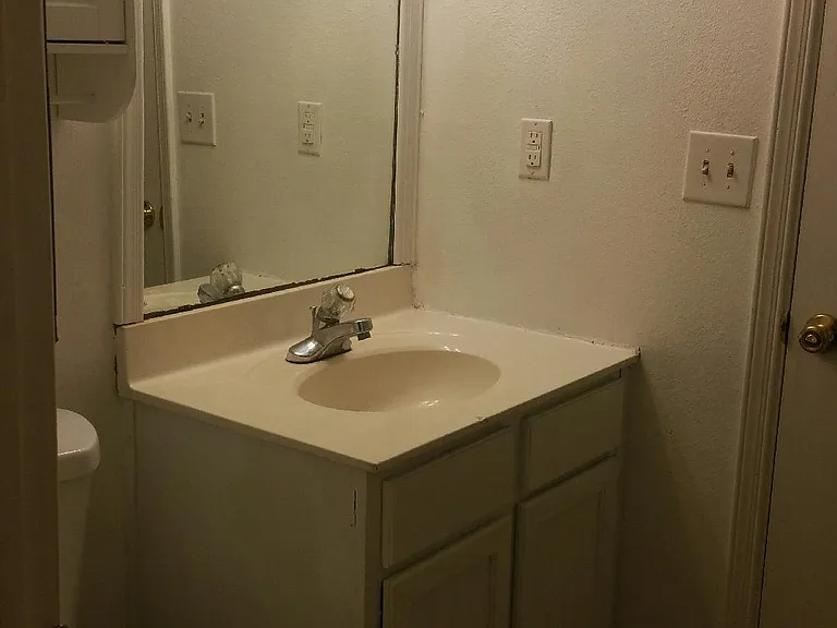 3408 Kirkwall St — Photo 7