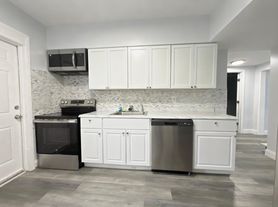 131 E 27th St, West Palm Beach, FL