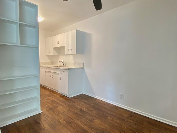 3rd image of 2-8277 Fountain Ave #2