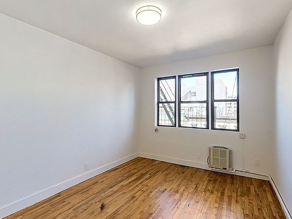 4th image of 624 E 11th St #1AC