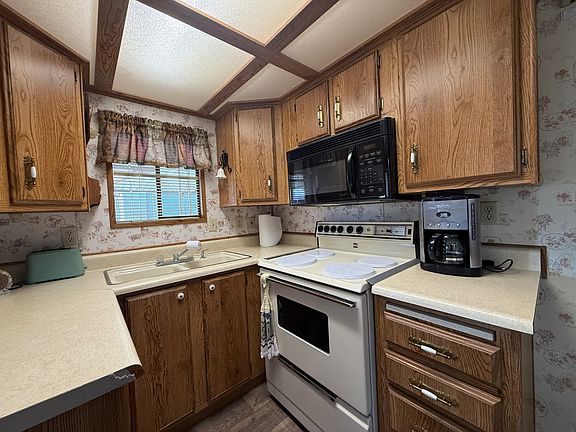 5th image of 600 S Idaho Rd #552