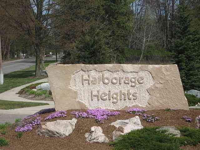 1st image of 923 Harborage Heights Trl
