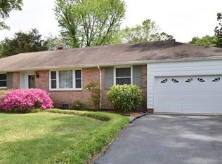 10453 Medina Rd, North Chesterfield, VA 23235