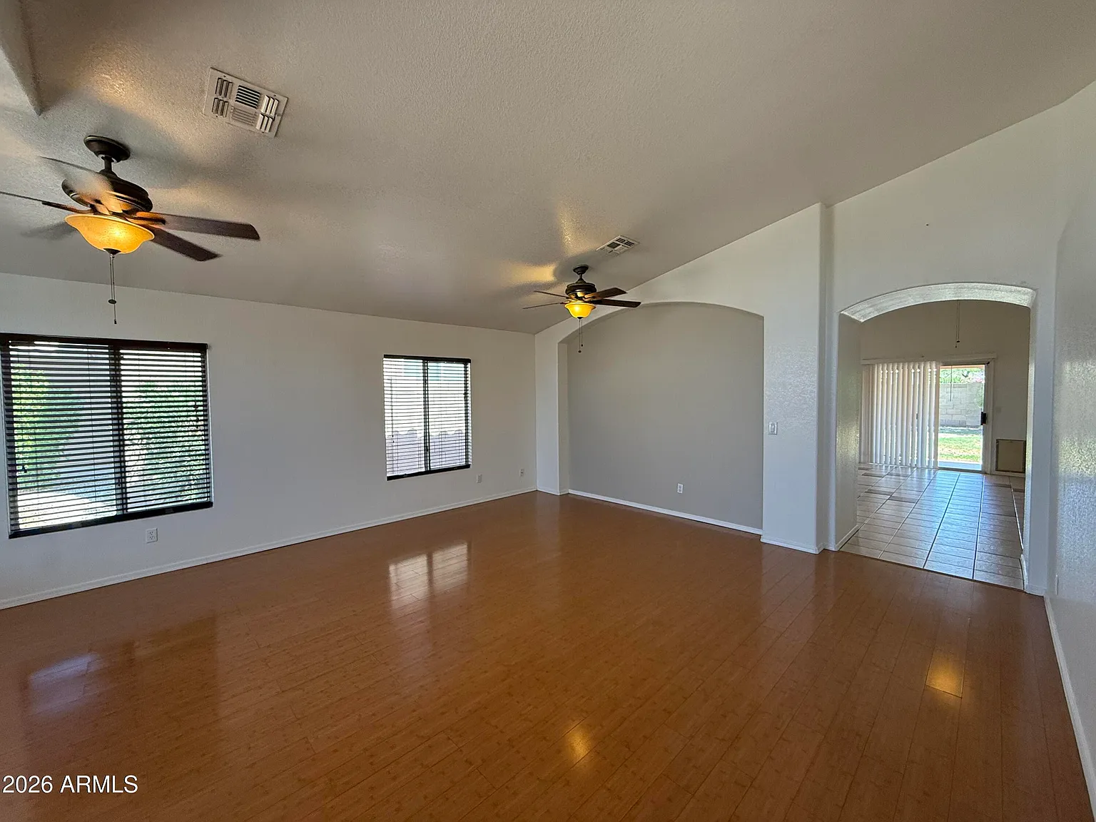 3 bed, 2.0 bath, 1647 sqft, $2,295 — Photo 2