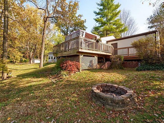 5th image of 5195 Briar Ct