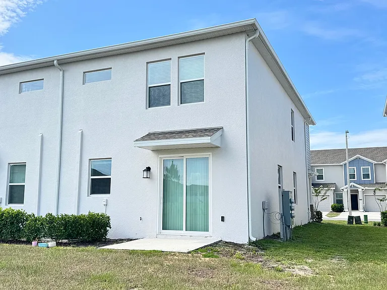 3141 Laurent Loop — Photo 41