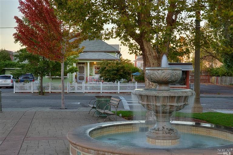 20 Liberty St, Petaluma, CA 94952 Zillow