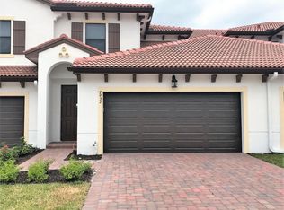 7932 Bristol Cir, Naples, FL 34120