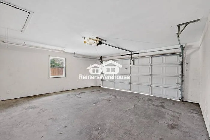 710 Worcester Ln — Photo 38