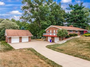 1164 Catherine St, Mogadore, OH 44260