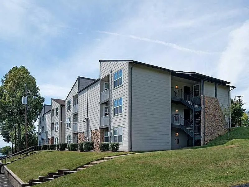 Ventana at the Lake Apartments — Photo 2