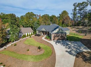 171 S Oak Pointe Dr, Seneca, SC 29678