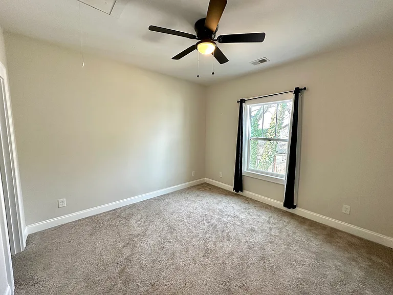 103 Pine St — Photo 17