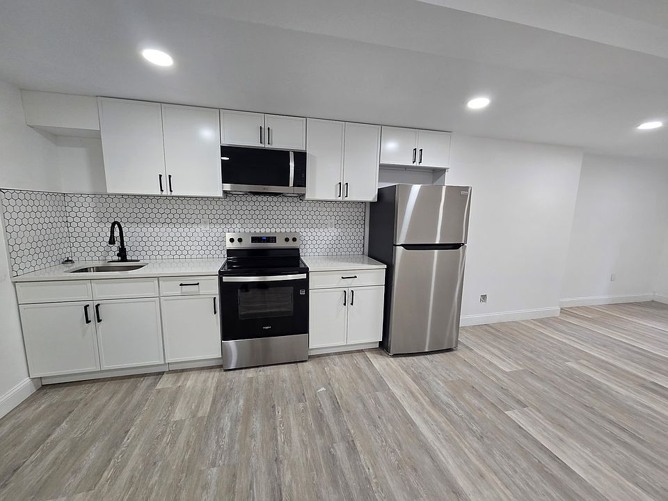 1st image of 1521 Pine St #Basement