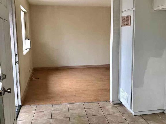 5th image of 26148 Cypress Ave