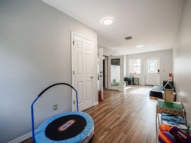 5905 Whispering Pines Rd — Photo 19