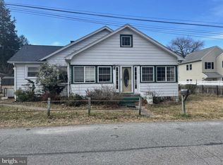 7764 Catherine Ave, Pasadena, MD 21122