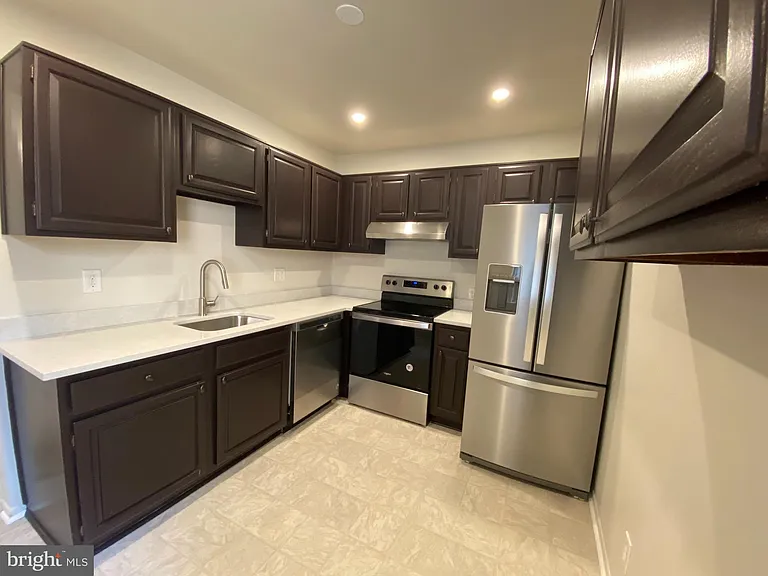 2562 Glengyle Dr #161 — Photo 3
