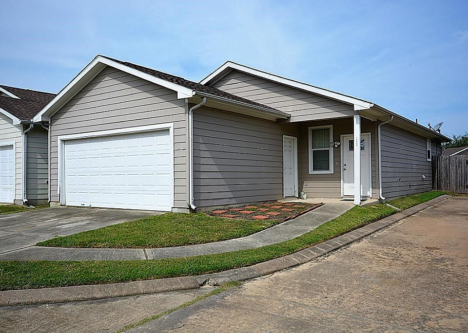 1st image of 10006 Berrybriar Ln
