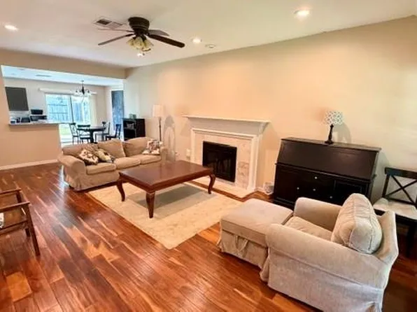 3214 Lakefield Way, Sugar Land, TX 77479